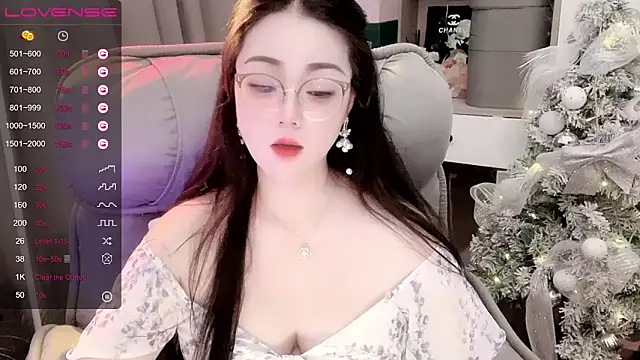 Monica-888's Stripchat show and profile