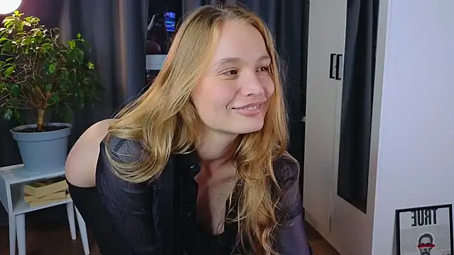 lisa_schiele's Stripchat show and profile