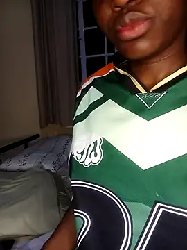 Hot_ebony30