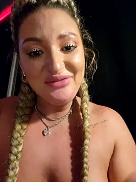 Blondie_Sasha from StripChat is Freechat