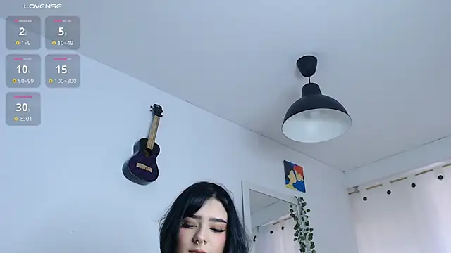 Anni_Queen