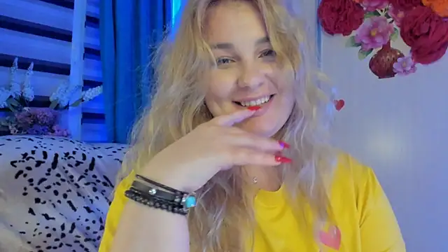 coraswon - CoraSwon's free webcam - UK Sex Cams