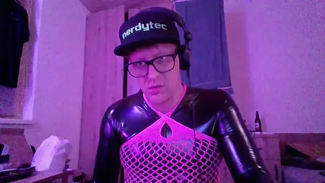 Bigthroaterboy