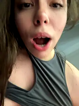 pantyless