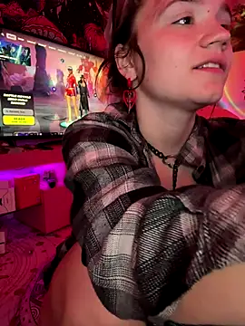 Cutiepiespanks's Stripchat show and profile