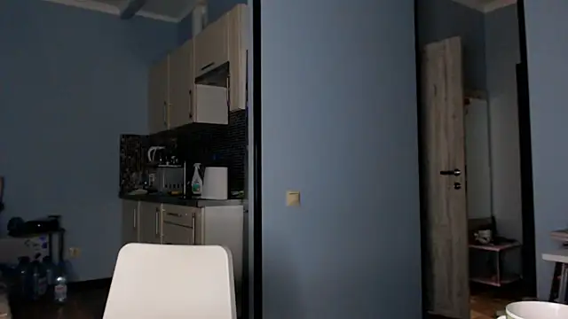 NikiWhite