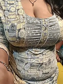 Anamika_Kapoor