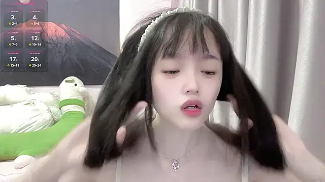 Mia-6688