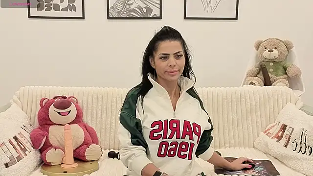 VanesaCharm