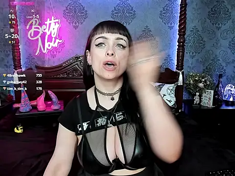 Preview of bettynoir