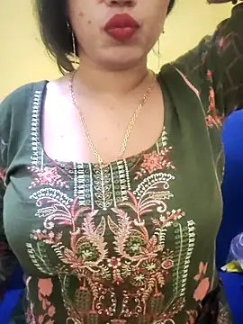 haniya-143 - Haniya-143's free webcam