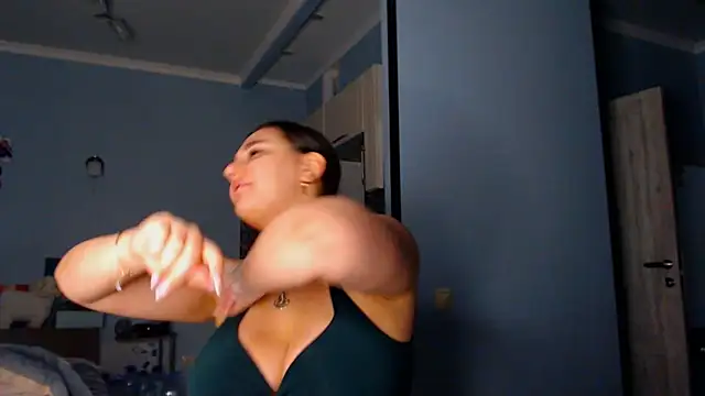 NikiWhite