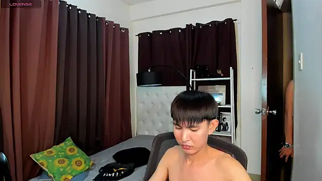 XloverXsiantwink