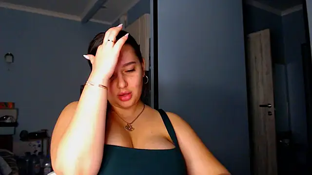 nikiwhite - NikiWhite's free webcam - UK Sex Cams