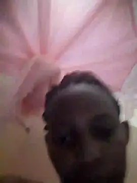 hungrydog18 - Hungrydog18's free webcam