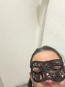 Curvy_PiperUK
