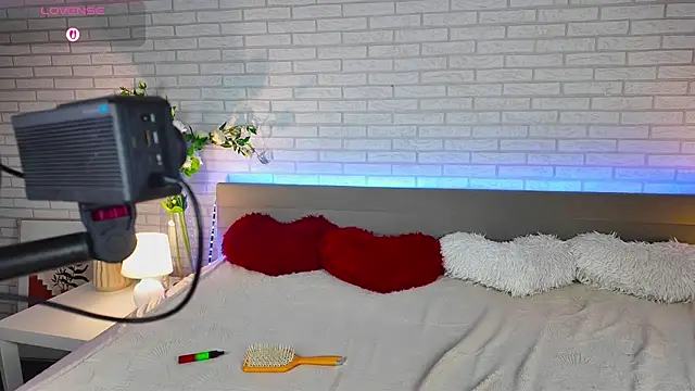 novablissss - NovaBlissss's free webcam