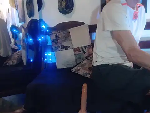laye19 - Laye19's free webcam