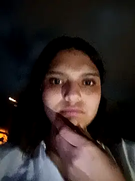 alis_1327 - Alis_1327's free webcam