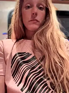 GoldenFlameGoddess
