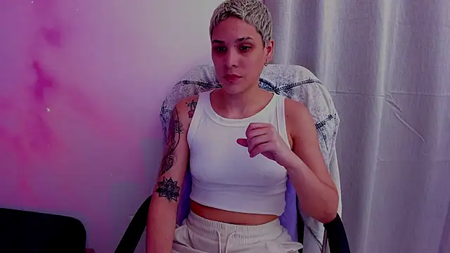 Charlee_pink