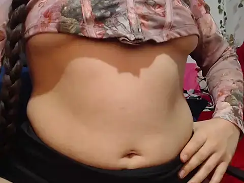 Angela_18honey