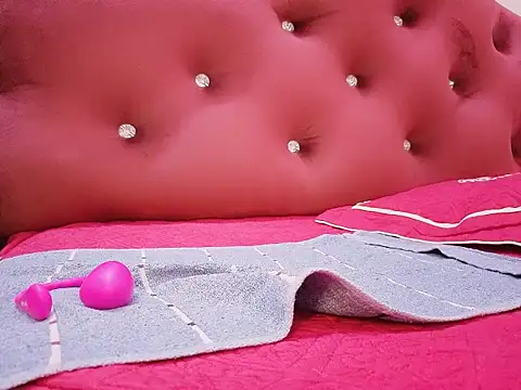 sully990 - Sully990's free webcam - UK Sex Cams