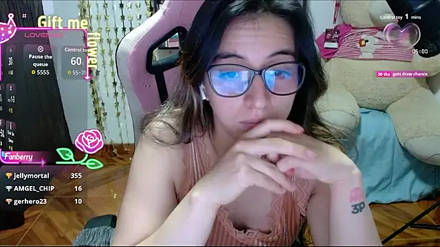 maggie_fox3 - Maggie_Fox3's free webcam - UK Sex Cams