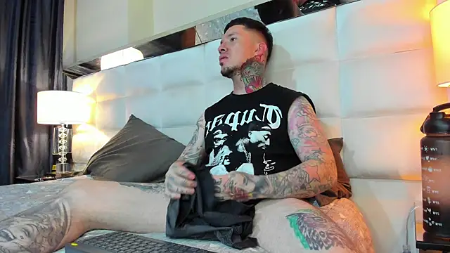 Adam_tatto