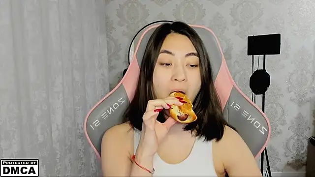 meilideqian1 - MeilideQian1's free webcam - UK Sex Cams
