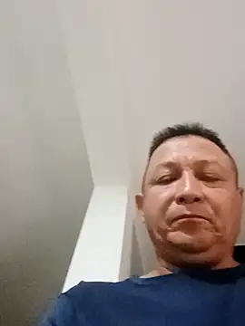 luchoarr - Luchoarr's free webcam - UK Sex Cams