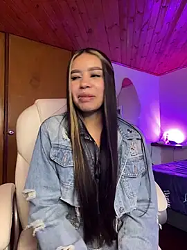 Karina16_pink