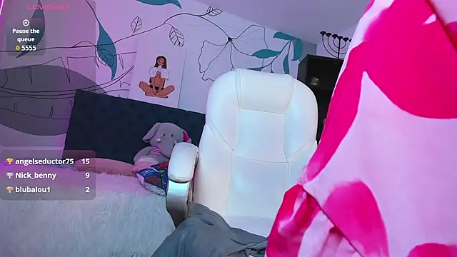 Sara_Collins2
