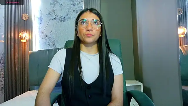 Aurora_jones11
