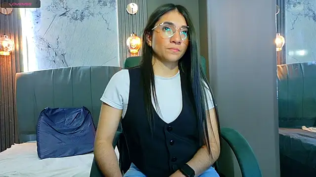 aurora_jones11 - Aurora_jones11's free webcam