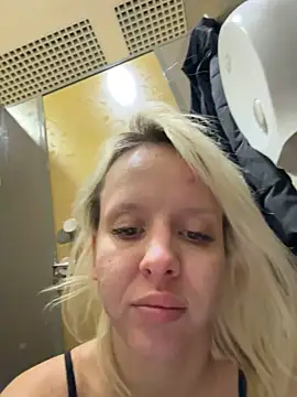 likacat - LikaCat's free webcam - UK Sex Cams