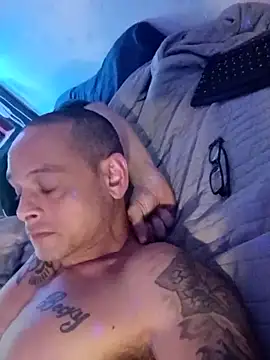 Buffshagswell's Stripchat show and profile