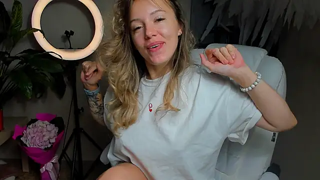 foxy_blond