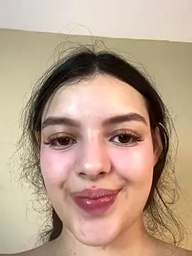 AriaHeavenss webcam