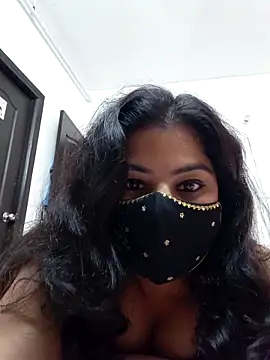 Half_girlfrnd_530 from StripChat is Freechat