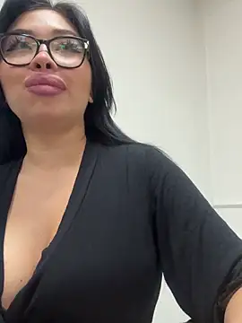 mia_stepmom - Mia_stepMOM's free webcam - UK Sex Cams