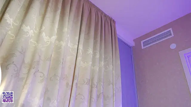 LiliBanger from StripChat is Freechat