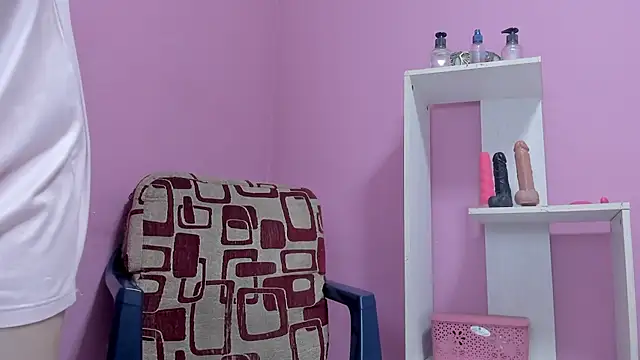 LolaBoobs