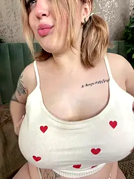  KellyMoors chat room