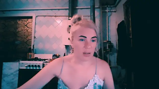 emmacat_ - EmmaCat_'s free webcam - UK Sex Cams
