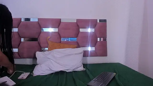 AvaGrey_