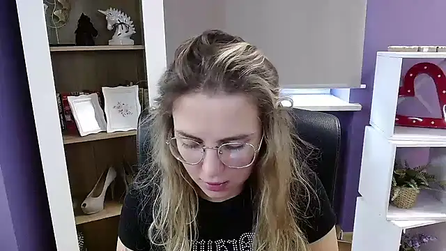 Zoey_Erotic