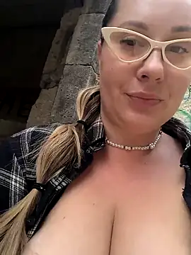 Mona_Plus