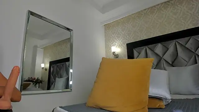layla_mackenzie - Layla_Mackenzie's free webcam - UK Sex Cams