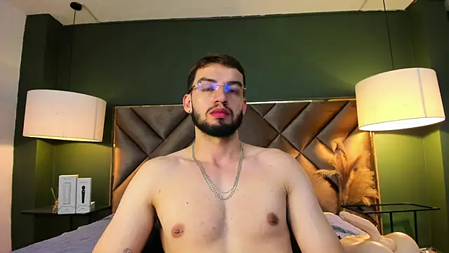 Michael_magno